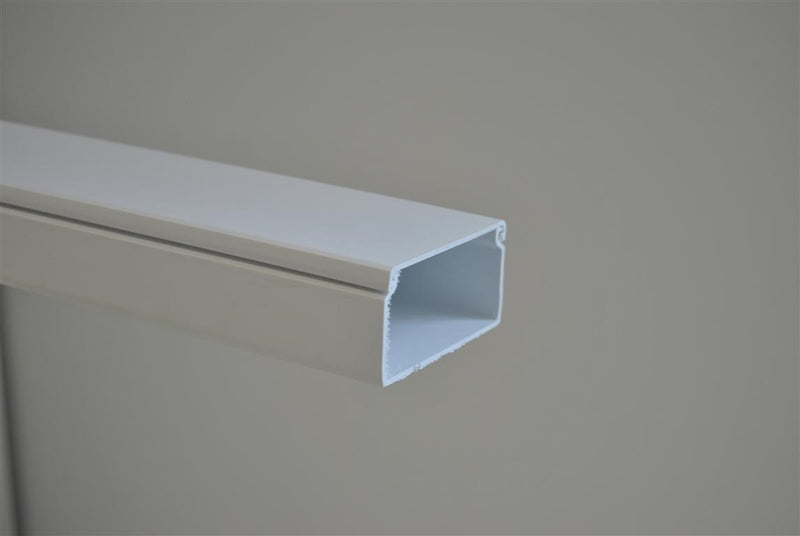Cargue la imagen en el visor de la galería, Calha técnica 80X40mm branco EFAPEL 13050 CBR