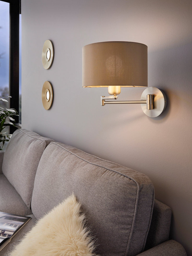 Carregue imagem no visualizador da galeriaAplique de Parede Eglo Maserlo Toupeira/Dourado 95055