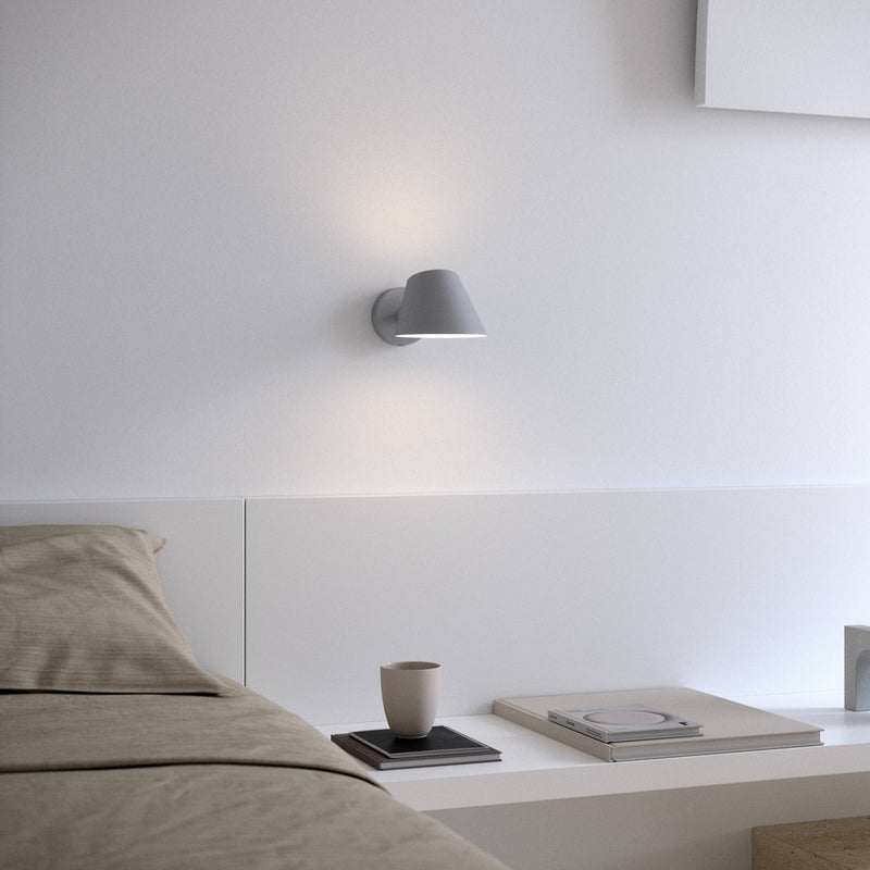 Carregue imagem no visualizador da galeriaAplique de parede Nordlux Stay Short em cinza