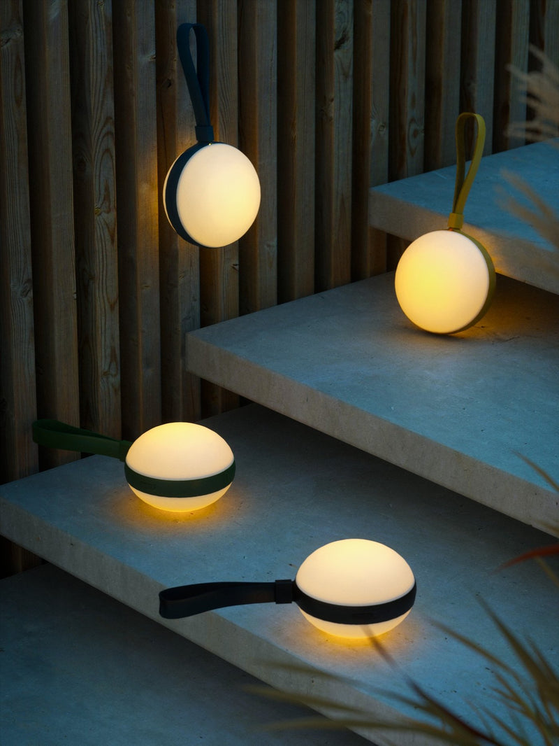 Load image into Gallery viewer, Luz Portátil a Bateria Branco e Amarelo Bring To-Go NORDLUX
