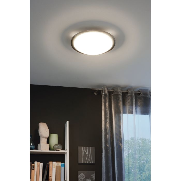 Carregue imagem no visualizador da galeriaCandeeiro de Teto Redondo em Níquel Mate e Vidro Branco PLANET EGLO
