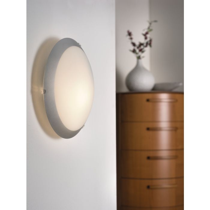Carregue imagem no visualizador da galeriaCandeeiro de Teto Redondo em Metal e Vidro Branco Acetinado MARS 1 EGLO
