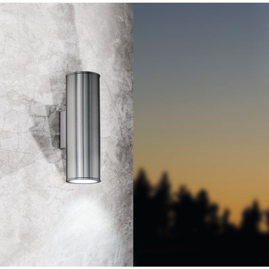 Aplique de Parede Exterior LED com Corpo Cilíndrico em Metal Cromado RIGA EGLO