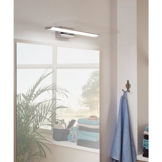 Aplique Casa de Banho LED em Metal Cromado e Plástico Branco TABIANO EGLO