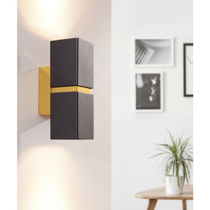 Carregue imagem no visualizador da galeriaAplique de Parede LED Preto e Dourado PASSA EGLO
