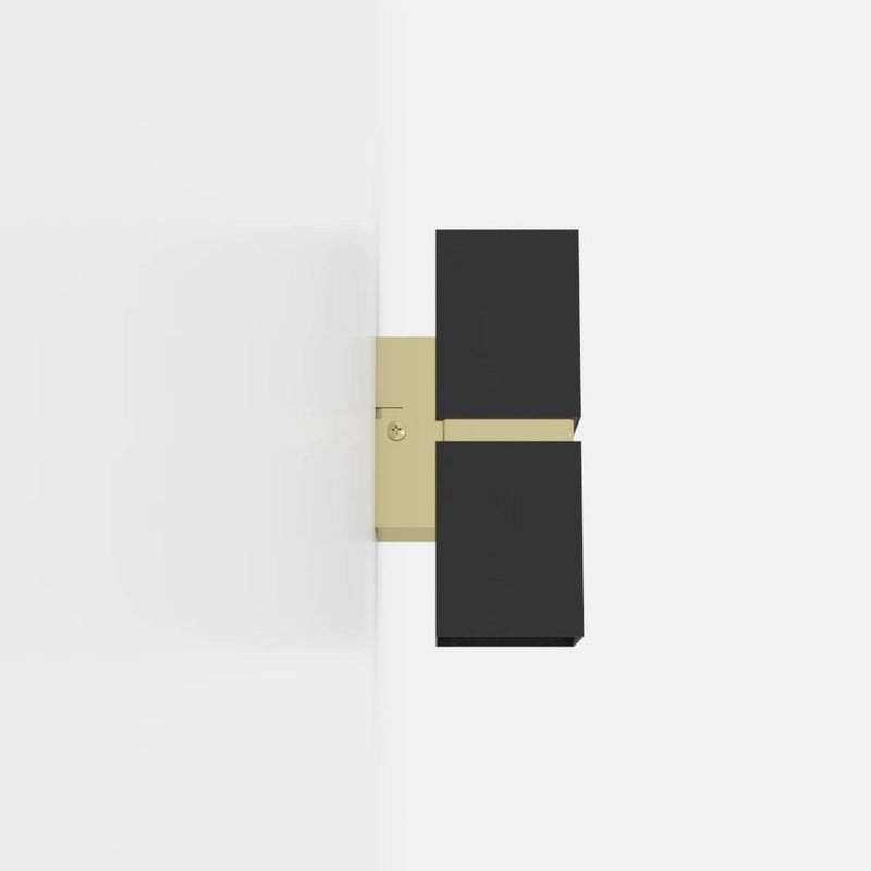 Carregue imagem no visualizador da galeriaAplique de Parede LED Preto e Dourado PASSA EGLO
