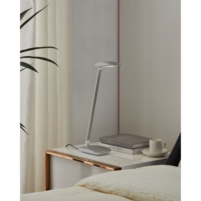 Load image into Gallery viewer, Candeeiro de Mesa LED com USB e Luz Regulável CAJERO EGLO
