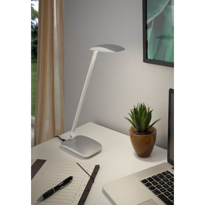 Load image into Gallery viewer, Candeeiro de Mesa LED com USB e Luz Regulável CAJERO EGLO
