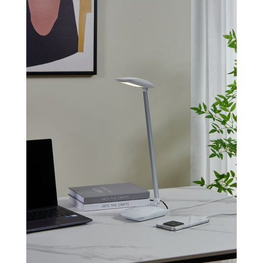 Candeeiro de Mesa LED com USB e Braço Ajustável CAJERO EGLO