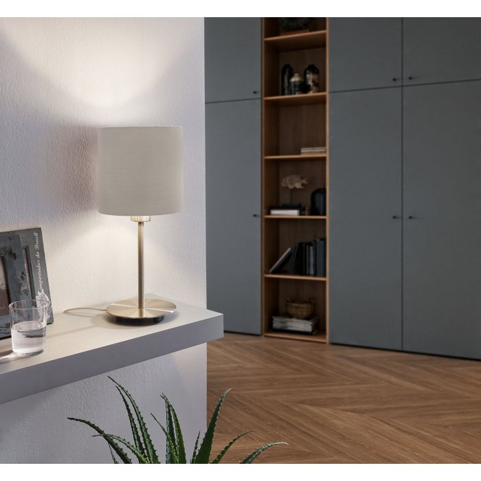 Cargue la imagen en el visor de la galería, Candeeiro de Mesa com Base Níquel Mate e Abajur Cinzento PASTERI EGLO
