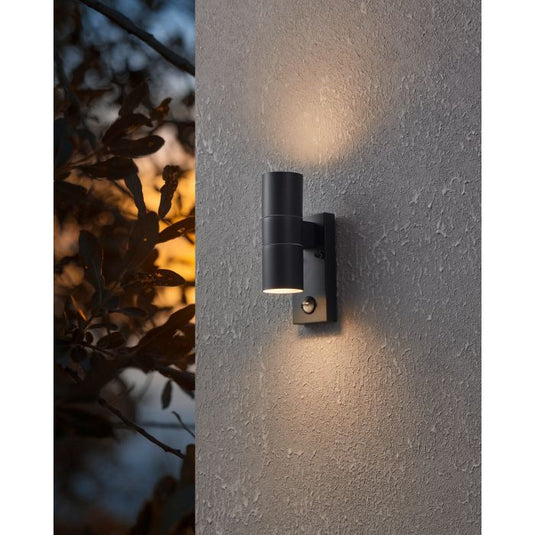 Aplique LED Exterior com Sensor de Movimento em Aço Zincado RIGA 5 EGLO