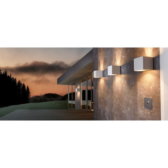 Aplique de Exterior LED com Corpo Quadrado em Alumínio Branco CALPINO EGLO