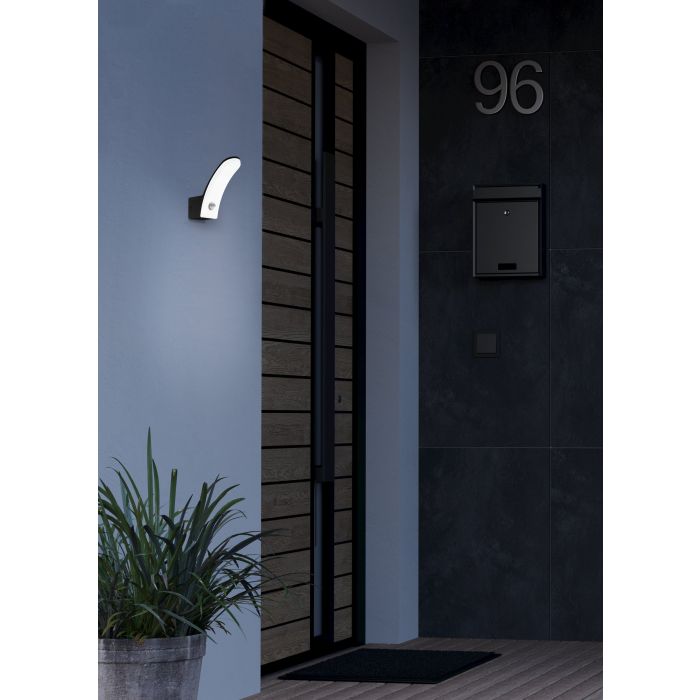 Load image into Gallery viewer, Aplique de Parede Exterior LED com Sensor de Movimento FIUMICINO EGLO
