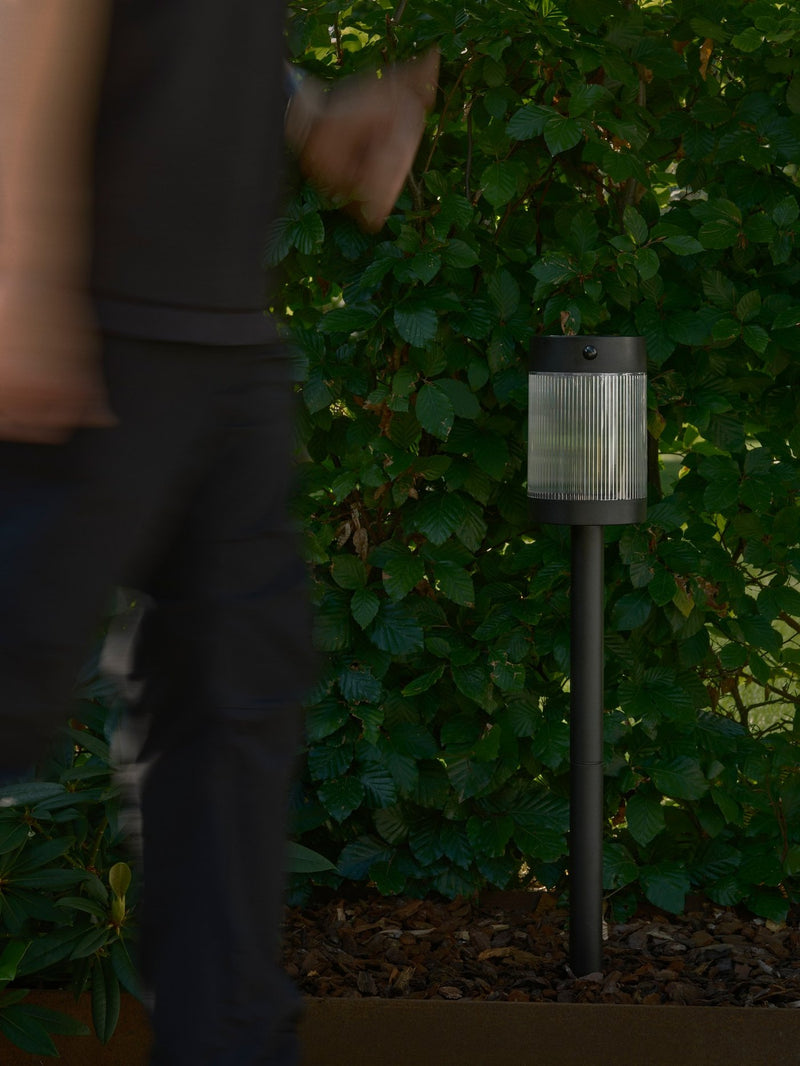 Chargez l'image dans la visionneuse de la galerie, Candeeiro Solar Exterior Preto COUPAR NORDLUX
