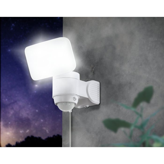 Load image into Gallery viewer, Projetor de Exterior LED com Painel Solar e Sensor CASABAS EGLO
