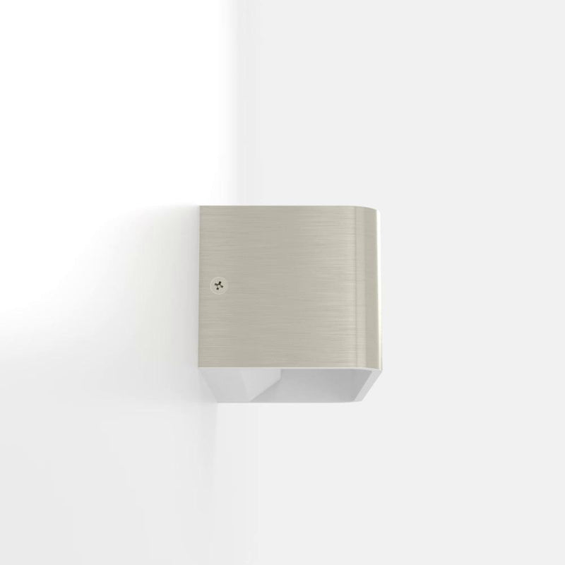 Cargue la imagen en el visor de la galería, Aplique de Parede LED com Corpo Cubo Níquel Mate SANIA 4 EGLO
