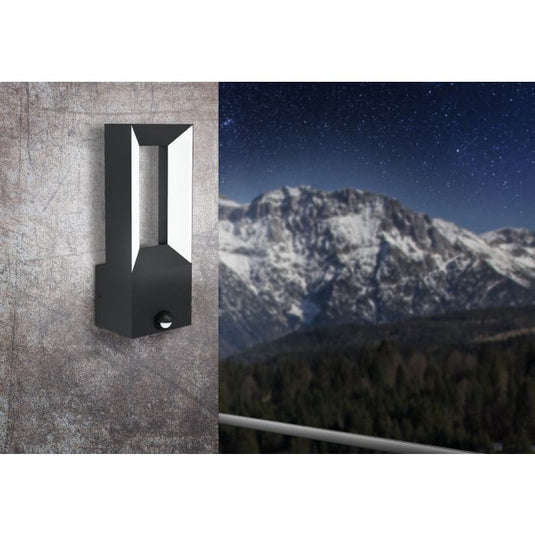 Aplique de Parede Exterior LED com Sensor de Movimento RIFORANO EGLO