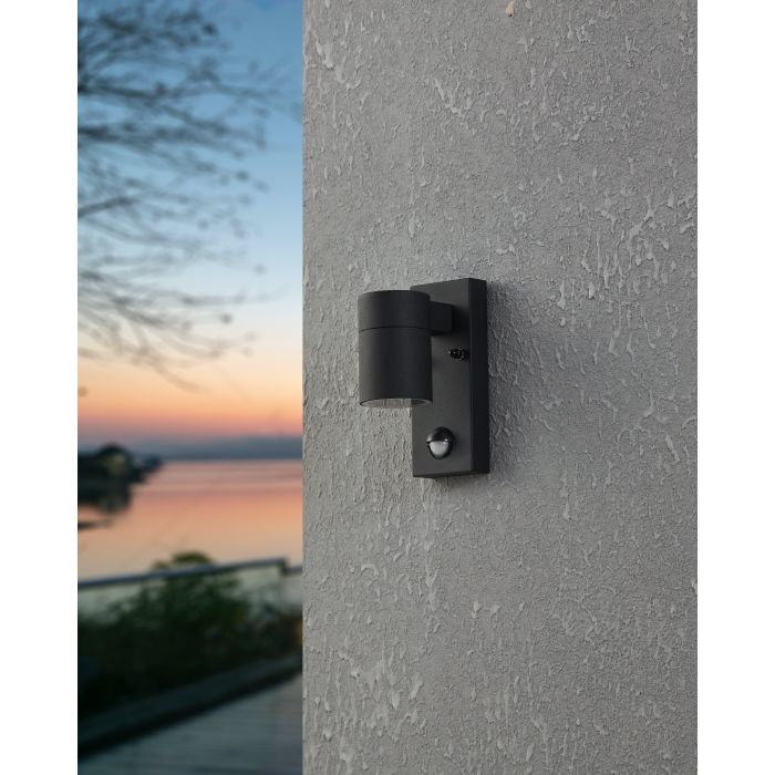 Load image into Gallery viewer, Aplique de Parede LED Exterior com Sensor de Movimento RIGA 5 EGLO
