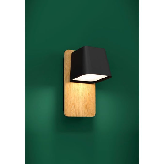 Aplique de Parede com Base Retangular em Metal Preto e Madeira RUSCIO EGLO