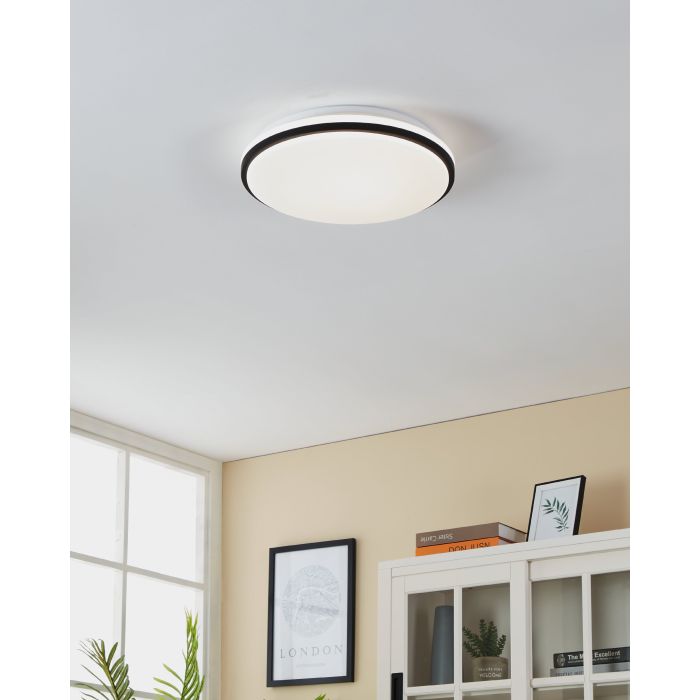 Carregue imagem no visualizador da galeriaCandeeiro de Teto LED com Moldura Preta e Plástico Branco PINETTO EGLO
