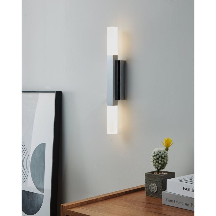 Load image into Gallery viewer, Aplique casa de banho LED com proteção IP44 ALCUDIA EGLO
