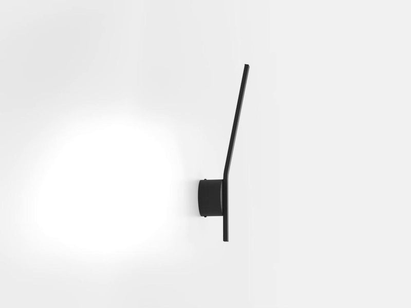 Cargue la imagen en el visor de la galería, Aplique de Parede Exterior Preto com LED Integrado TAPARITA EGLO
