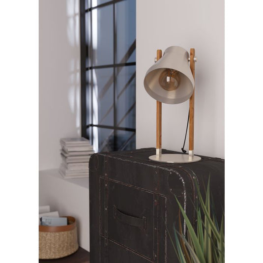 Candeeiro de Mesa com Base em Madeira Rústica e Aço CAWTON EGLO