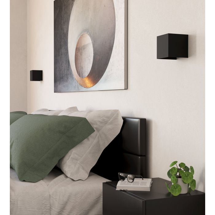Cargue la imagen en el visor de la galería, Aplique de Parede Preto com LED Integrado VALMONTONE EGLO
