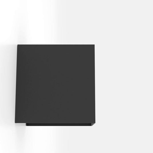 Aplique de Parede Preto com LED Integrado VALMONTONE EGLO
