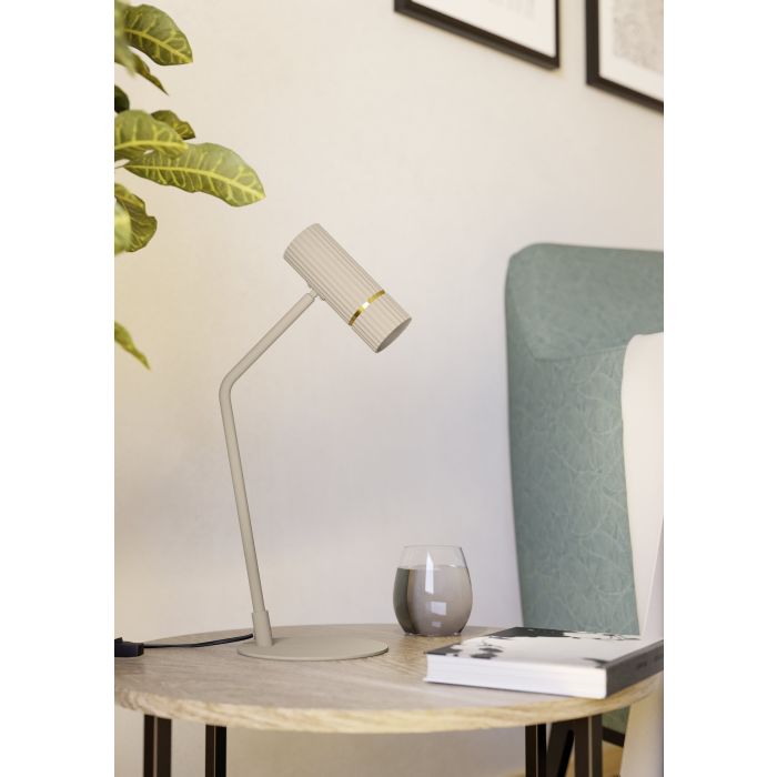 Chargez l'image dans la visionneuse de la galerie, Candeeiro de Mesa com Soquete GU10 e Detalhes em Latão Escovado CAMINIA EGLO
