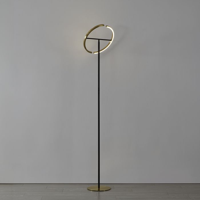 Load image into Gallery viewer, Candeeiro de pé LED CASTELPOTO EGLO – Design em latão escovado com orientação ajustável
