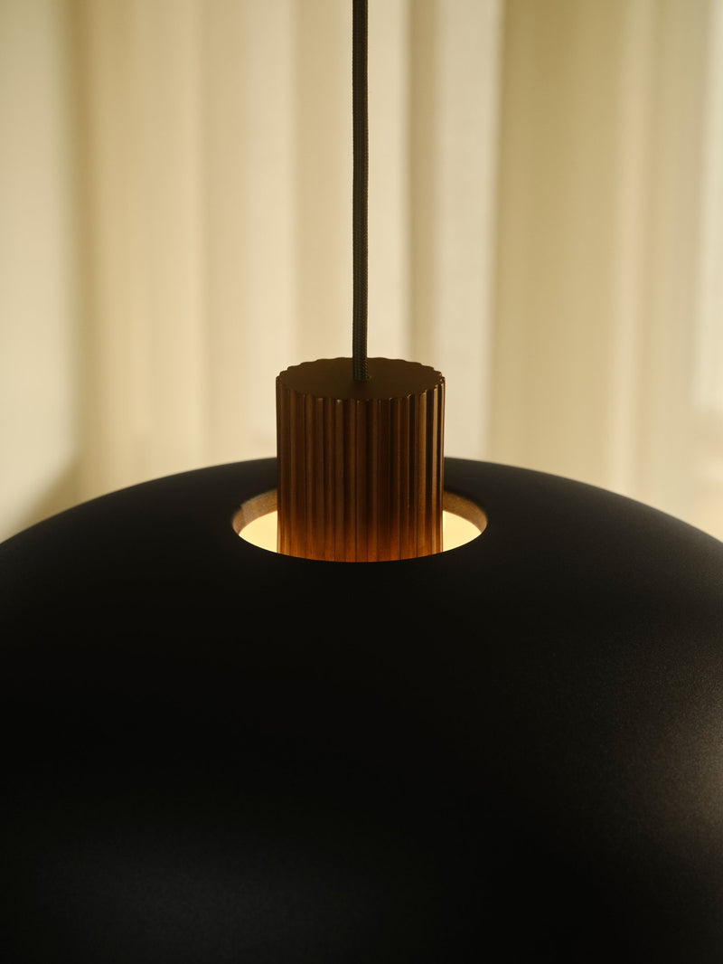 Carregue imagem no visualizador da galeriaCandeeiro Suspenso em Madeira e Metal Preto AURELIO NORDLUX
