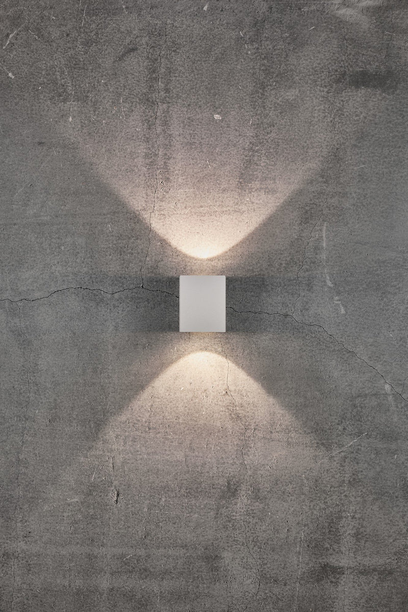 Carregue imagem no visualizador da galeriaAplique de Parede Exterior com Quatro Efeitos de Luz Canto Kubi 2 NORDLUX
