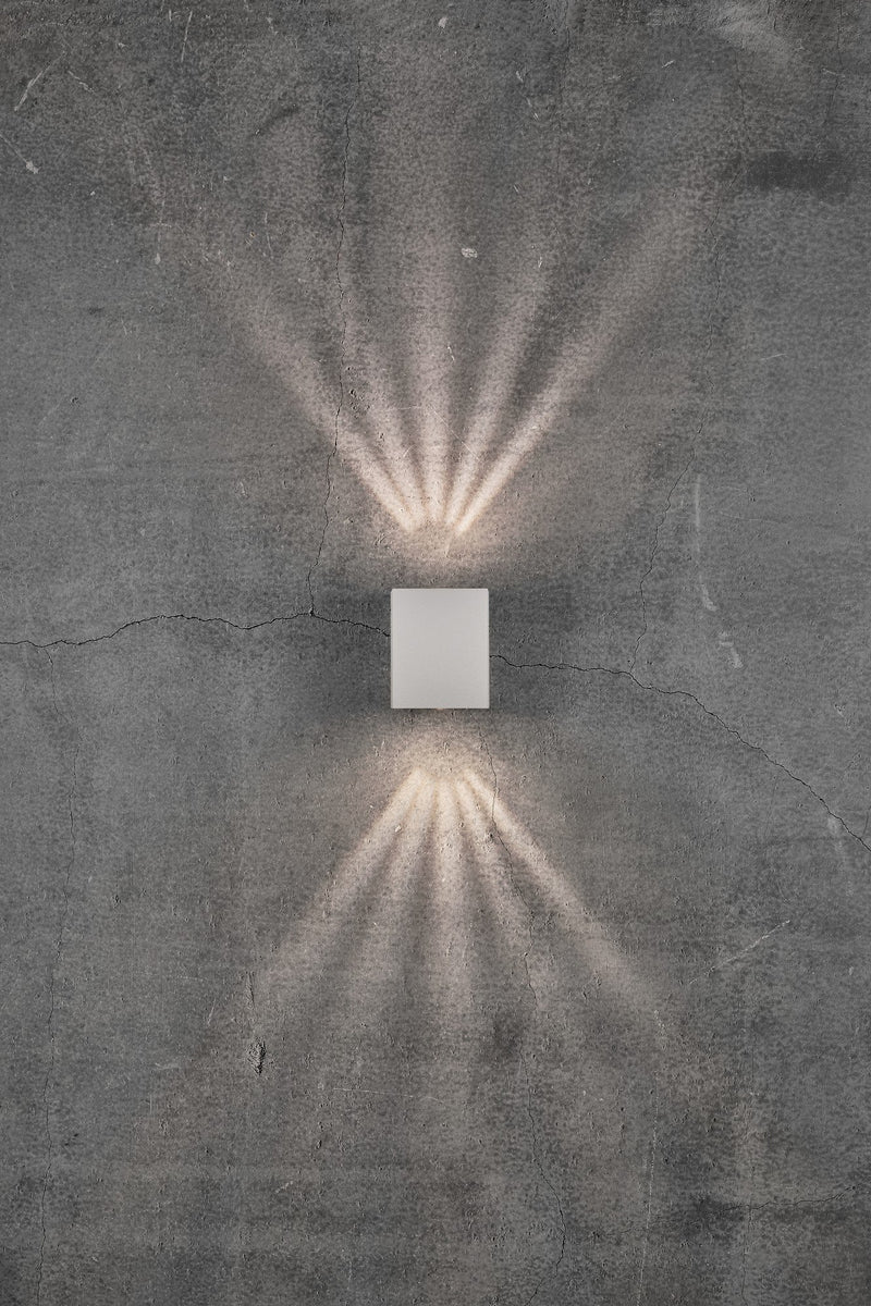 Carregue imagem no visualizador da galeriaAplique de Parede Exterior com Quatro Efeitos de Luz Canto Kubi 2 NORDLUX
