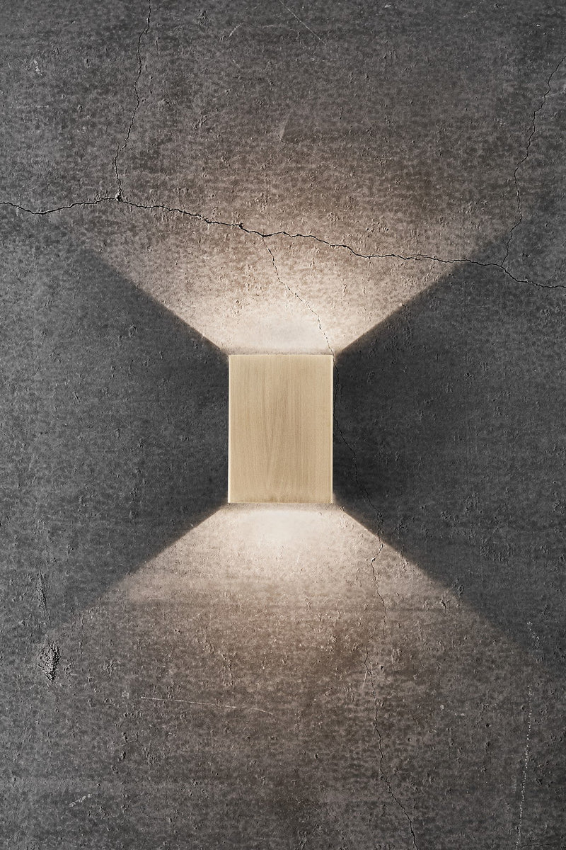 Chargez l'image dans la visionneuse de la galerie, Aplique de Parede Exterior em Latão Fold 10 NORDLUX
