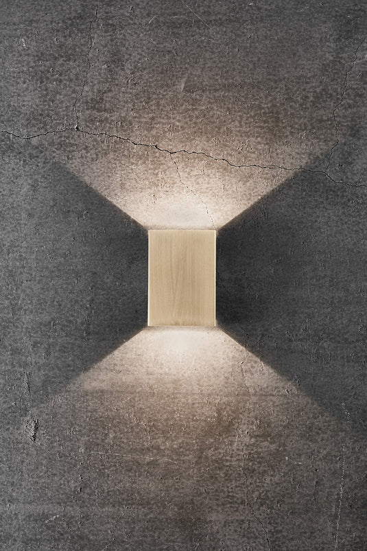 Aplique de Parede Exterior em Latão Fold 10 NORDLUX