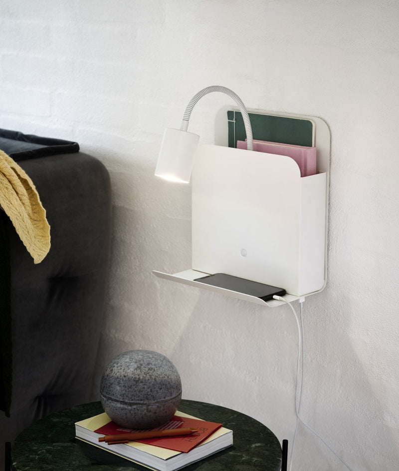 Carregue imagem no visualizador da galeriaAplique de Parede Multifuncional com Prateleira e USB ROOMI NORDLUX
