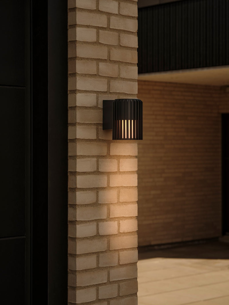Load image into Gallery viewer, Wall light Seaside black ALUDRA NORDLUX
