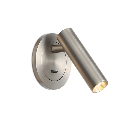 Aplique de Parede com luz orientável, acabamento em níquel