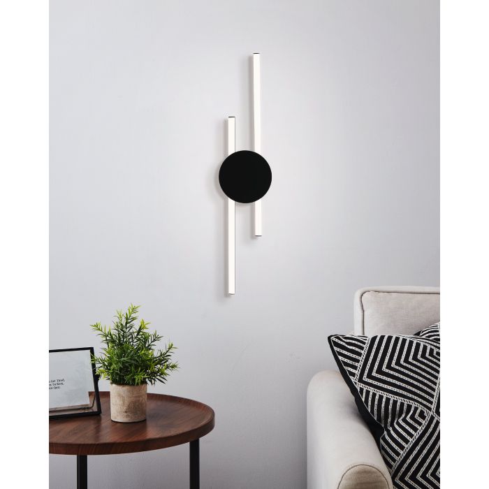Load image into Gallery viewer, Candeeiro de teto LED com corpo metálico preto VENTICELLO EGLO
