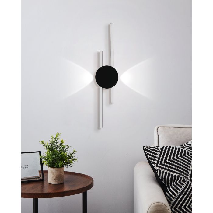 Load image into Gallery viewer, Candeeiro de teto LED com corpo metálico preto VENTICELLO EGLO
