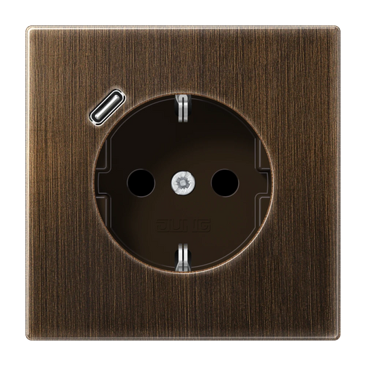 Tomada SCHUKO® com carregador USB tipo C latão antik LS JUNG