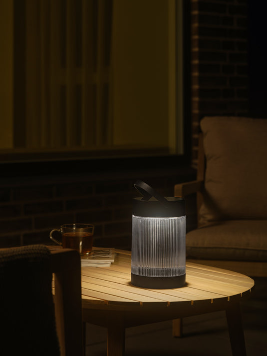 Candeeiro de mesa portátil solar, sem fios, com bateria, exterior e interior, em preto - Coupar - Nordlux