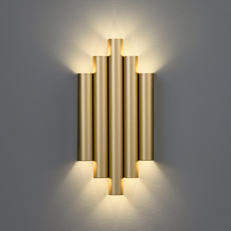 Load image into Gallery viewer, Gold metal LED wall light
