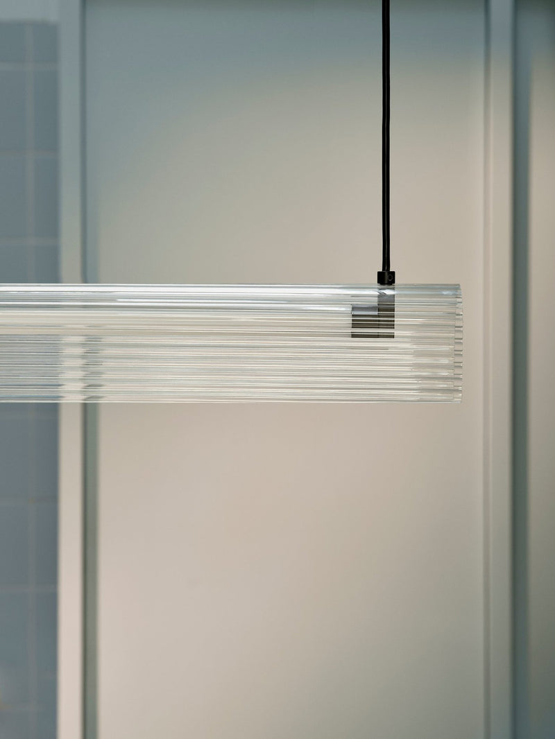 Cargue la imagen en el visor de la galería, Candeeiro Suspenso Preto com Cúpula Acrílica ALIANI NORDLUX
