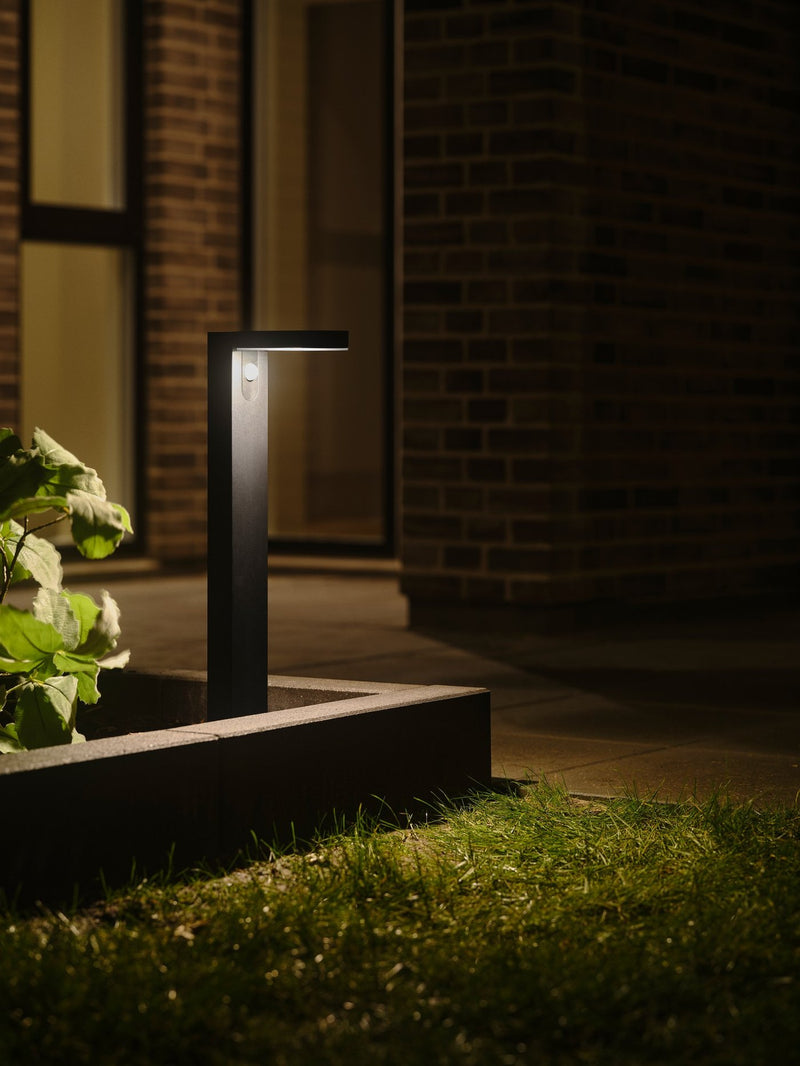 Carregue imagem no visualizador da galeriaCandeeiro Solar Exterior com Sensor de Movimento Rica NORDLUX
