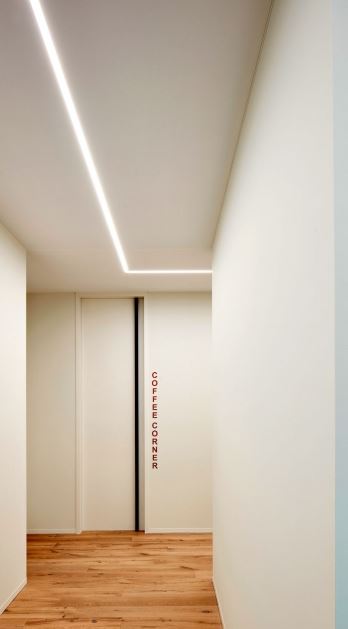 Încărcați imaginea în vizualizatorul Galerie, PERFIL DE ENCASTRAR LED  6860Lm 3000K 1978MM BRANCO 
