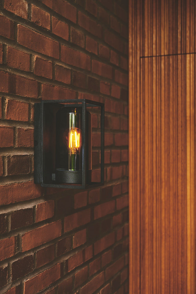 Load image into Gallery viewer, Aplique de Parede Exterior com Difusor Fumado Griffin NORDLUX
