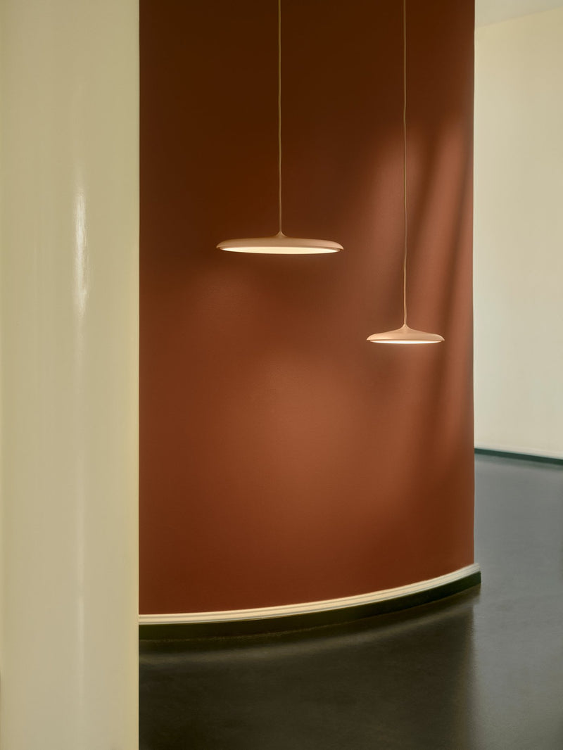 Carregue imagem no visualizador da galeriaCandeeiro suspenso rosa suave Artist 40 NORDLUX

