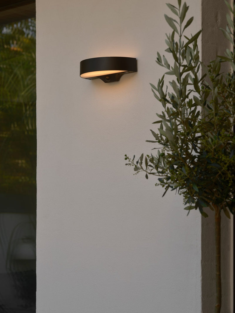 Carregue imagem no visualizador da galeriaAplique de Parede Solar Preto MONAY NORDLUX
